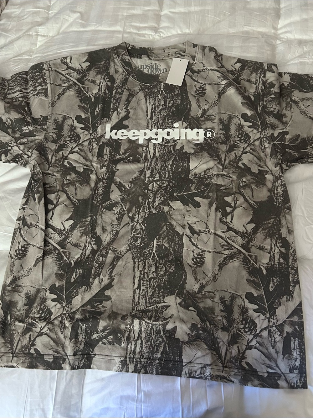 Keepgoing Gray Camo Graphic Men's T-Shirt